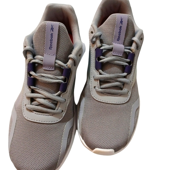 New Reebok Sneakers - Picture 5 of 6